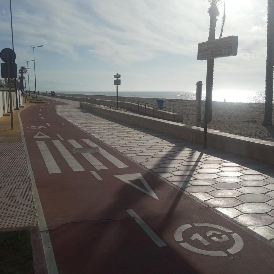 Villa Lagos A 25 Metros Del Mar Roquetas de Mar Eksteriør billede