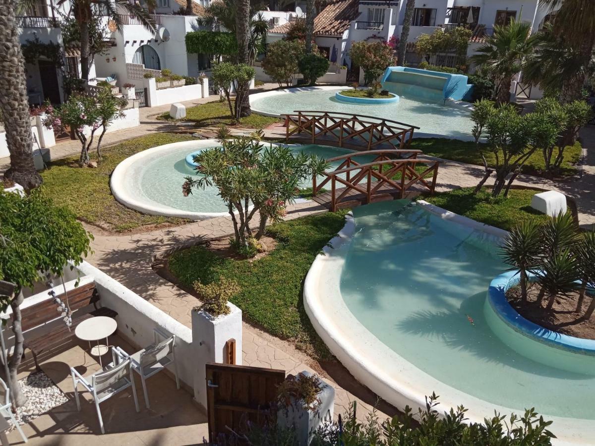 Villa Lagos A 25 Metros Del Mar Roquetas de Mar Eksteriør billede